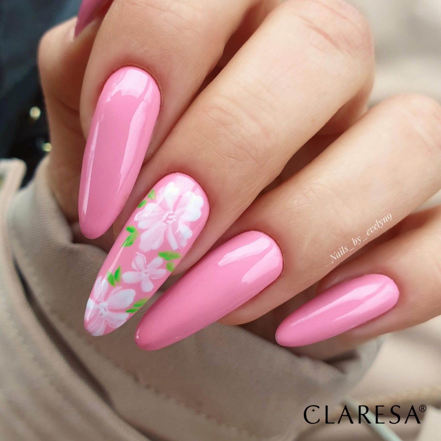 Lakier hybrydowy Kiss Me! 3