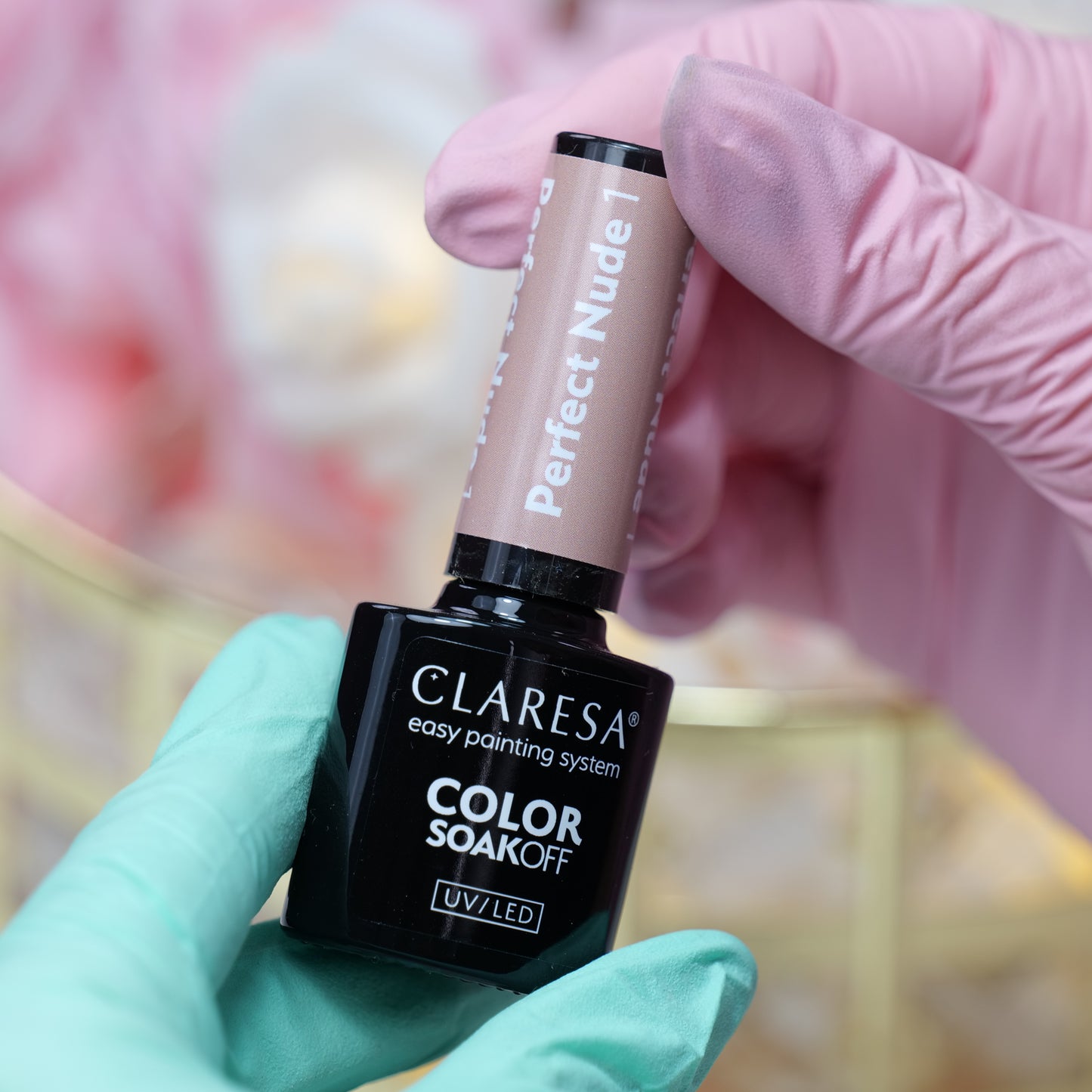 Lakier hybrydowy PERFECT NUDE 1