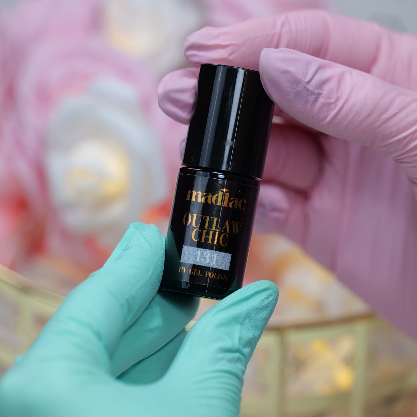 Lakier Hybrydowy UV LED Outlaw Chic 6 ml – 131