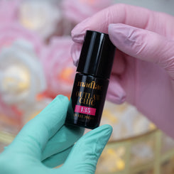 Lakier Hybrydowy UV LED Outlaw Chic 6 ml – 135