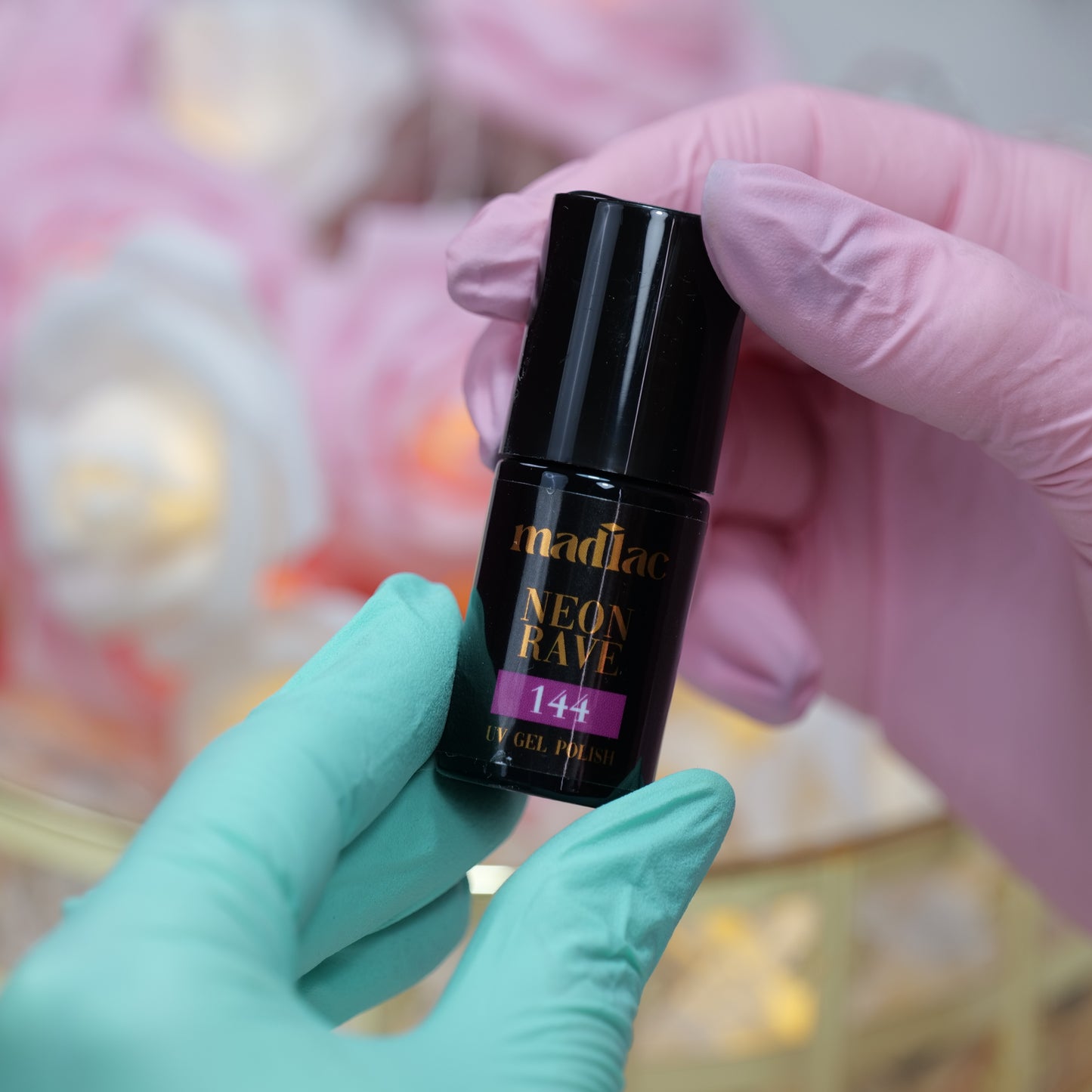 Lakier Hybrydowy UV LED Neon Rave 6 ml – 144