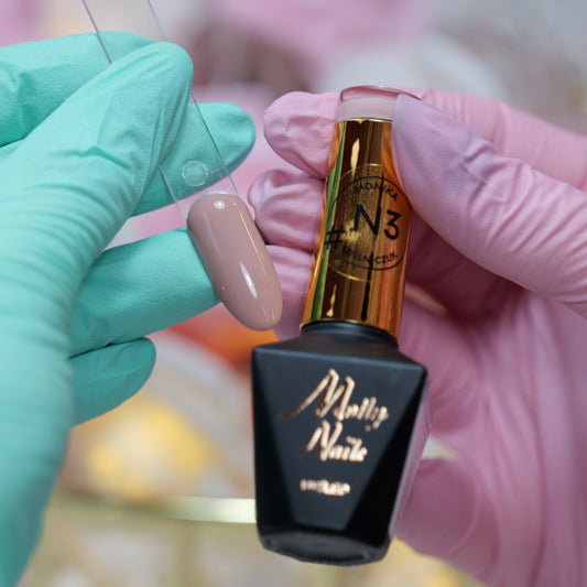 Lakier hybrydowy Molly Nails by Monika Mielniczuk N3