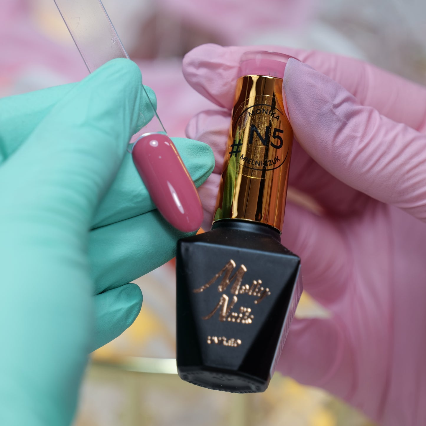 Lakier hybrydowy Molly Nails by Monika Mielniczuk N5